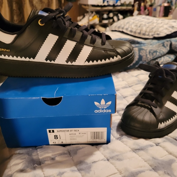 Adidas superstar mens size 8.5 black and white - Picture 6 of 8